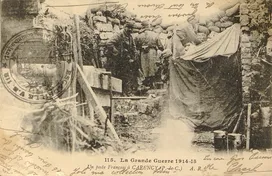 La Grande Guerre 1914-15. Un poste français à Carency (P.-de-C.). Archives départementales du Pas-de-Calais, 5 Fi 213/013.